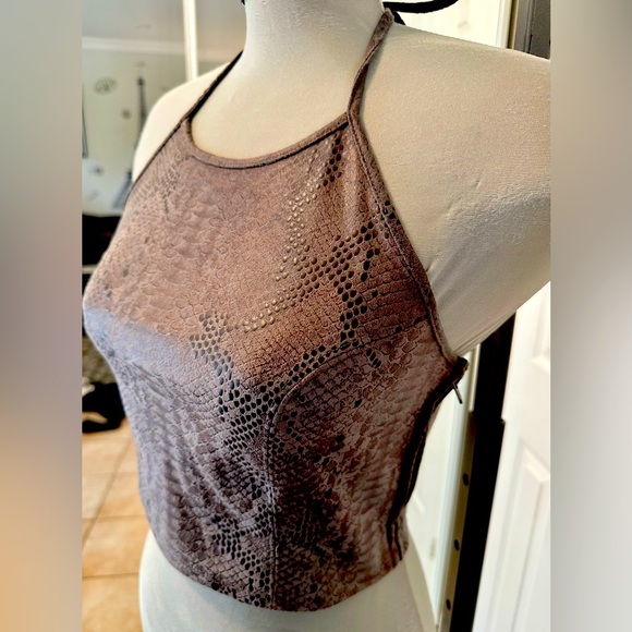 Y2K GUESS Faux Snakeskin Crop Halter Top size medium - Picture 2 of 6